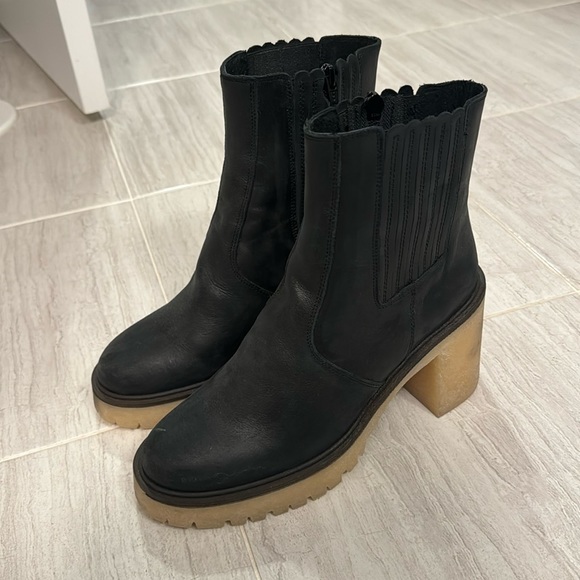 Free People James Leather Chelsea Boot - Picture 2 of 7